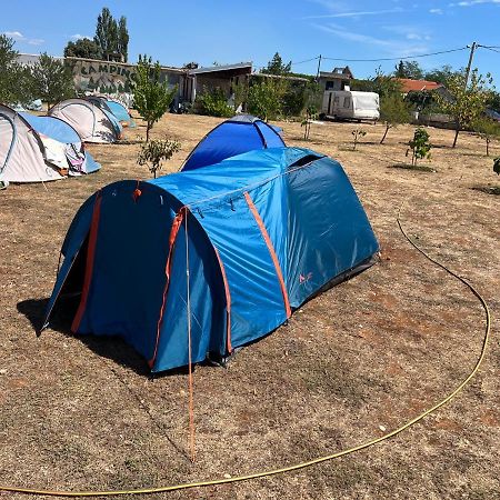 Camping Laste Hotel Smokovic Eksteriør billede