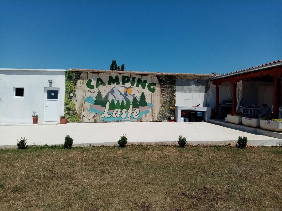 Camping Laste Hotel Smokovic Eksteriør billede